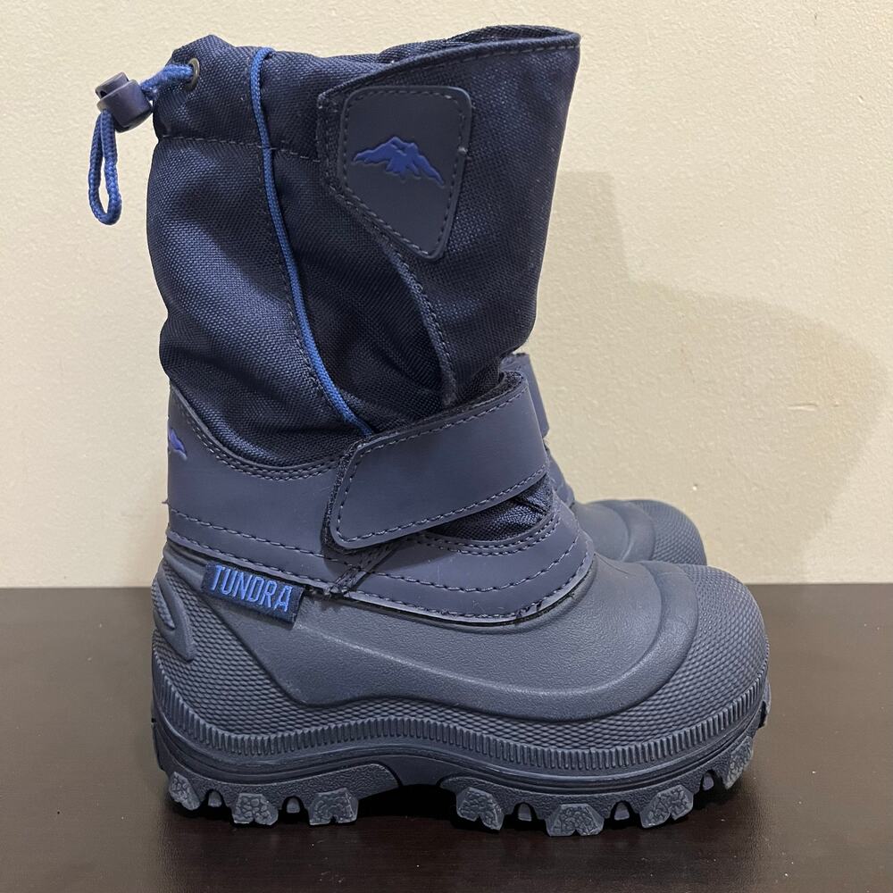 Tundra Quebec Navy Little Kids Winter/ Snow Boot. Size 11 M.
